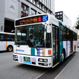 福岡の路線バスって難しい? 正しい乗り方と使える交通系ICカードは? 料金の仕組みと支払い方法もまとめて教えます